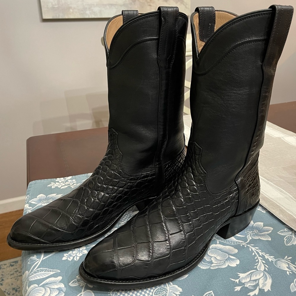 Tecovas Austin 11D Like New!!!